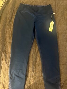 Vineyard Vines Kids Navy Leggings with Tag